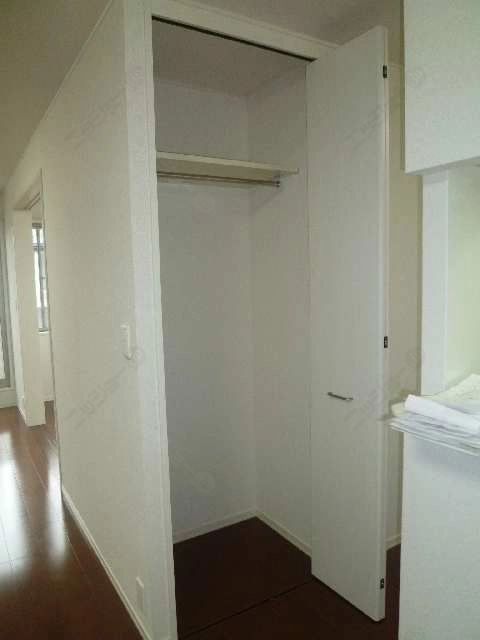 キッチン横収納