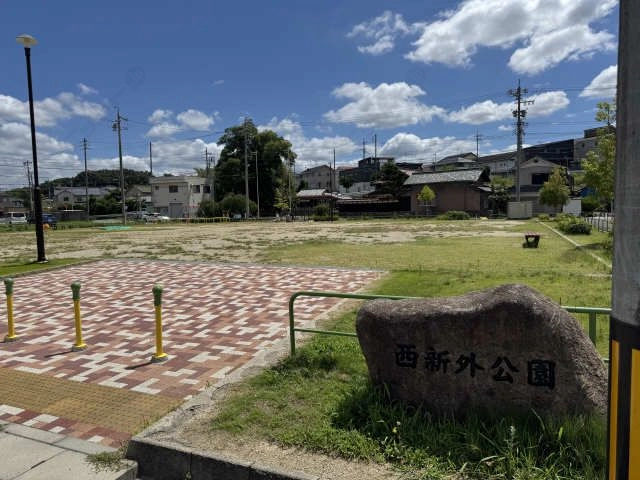 公園徒歩1分