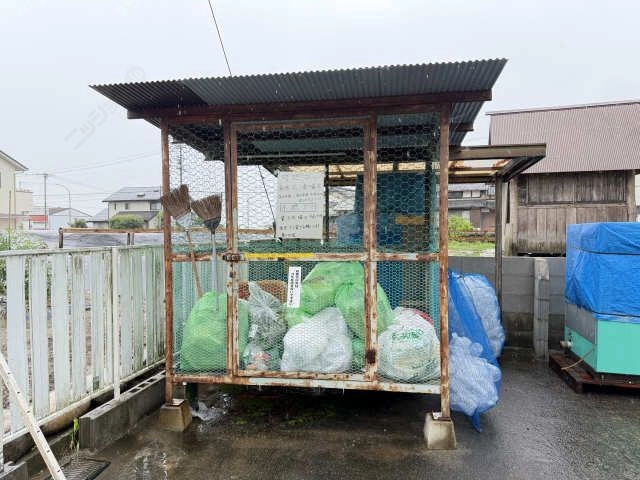 ごみ置き場