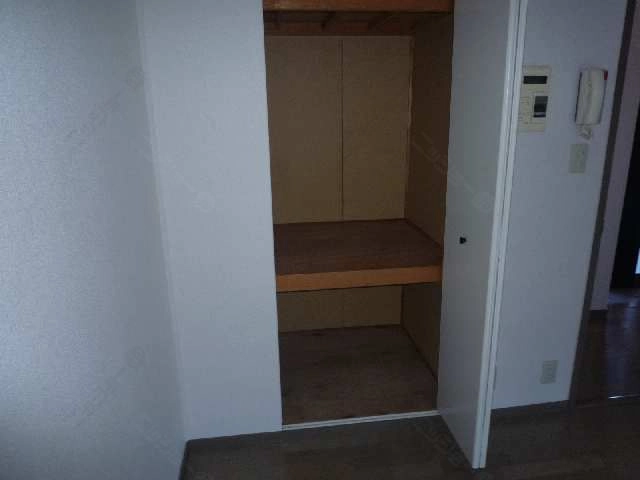 リビング(収納)