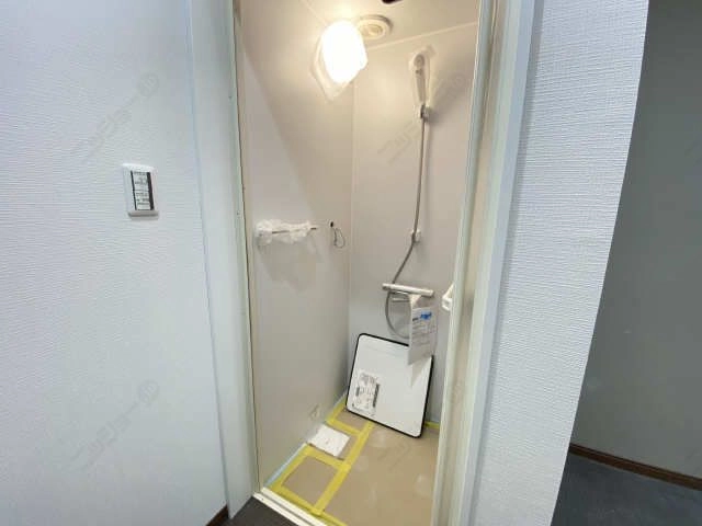 シャワー室