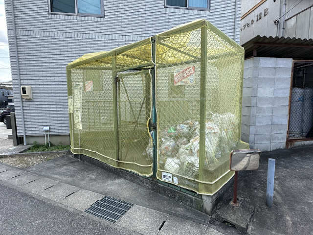 ゴミ置き場