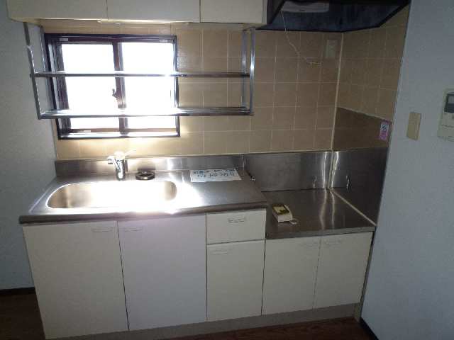 窓付で明るいキッチン