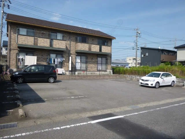 駐 車場