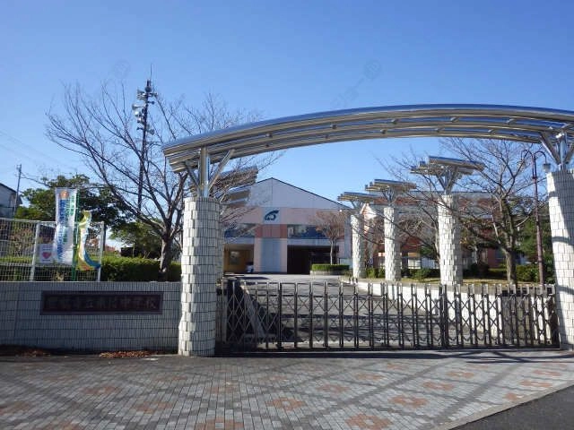 中学校徒歩９分