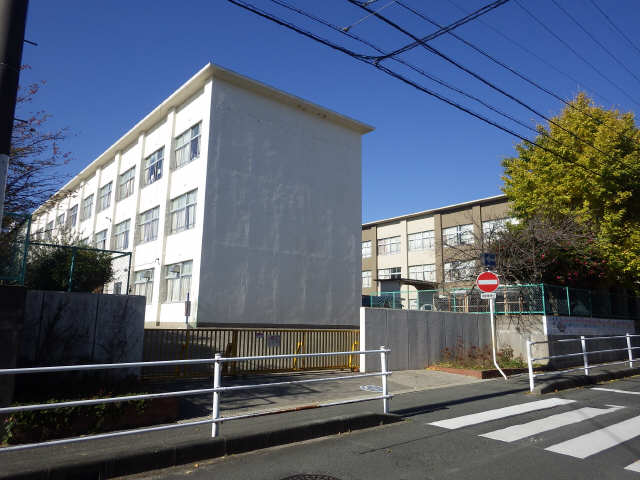 小学校徒歩１０分