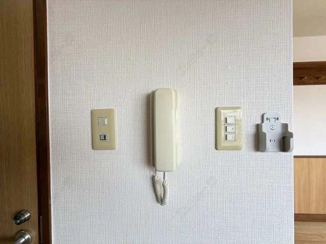 インターホン