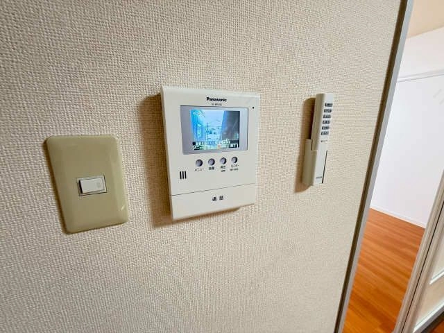 モニター付きインターホン