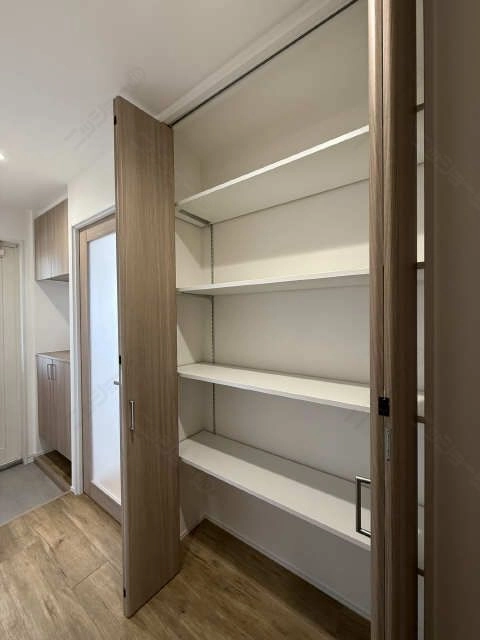 玄関ホール収納