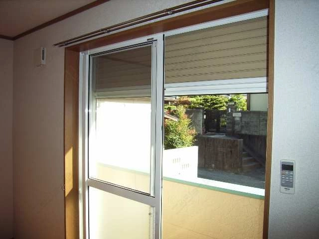 シャッター雨戸