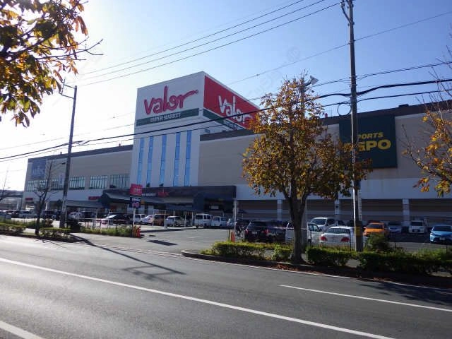 スーパー徒歩13分