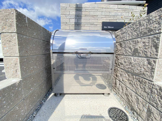 敷地内ゴミ置き場