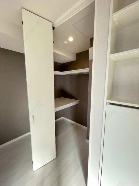 ウォークインクローゼット