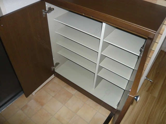 シューズボックス