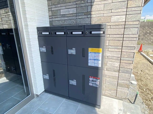 宅配BOXと集合ポスト