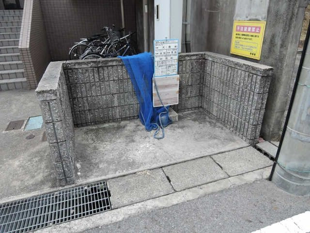 ゴミステーション