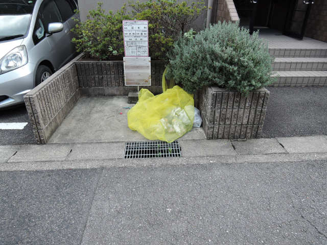 ゴミステーション