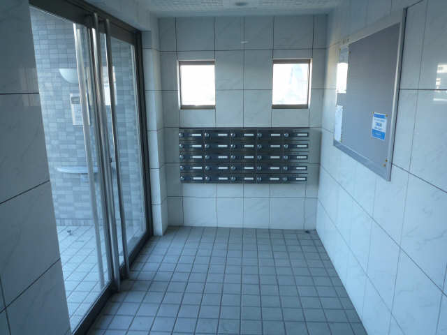 エントランス（中）