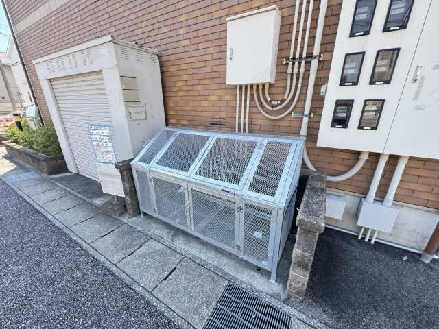 ゴミ置き場