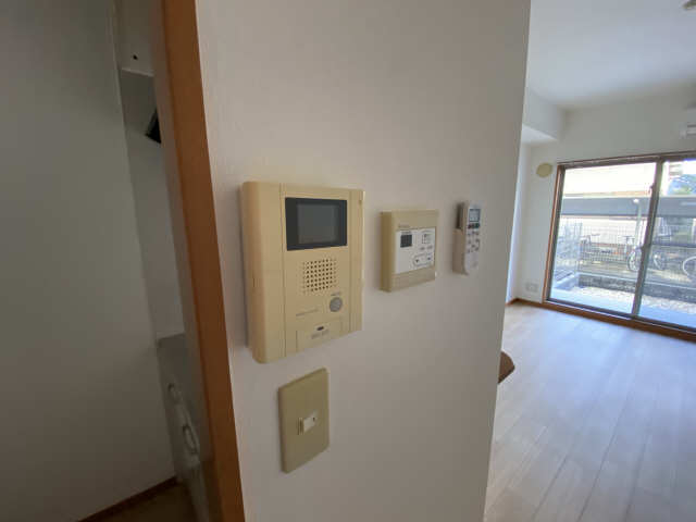 モニター付きインターホン