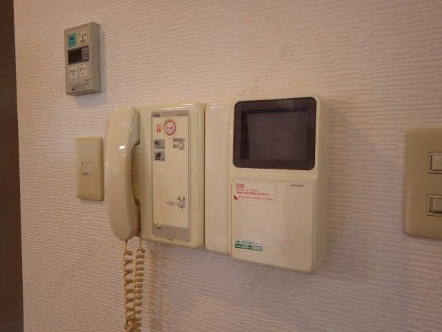 モニター付インターホン