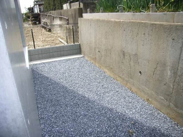 専用庭北