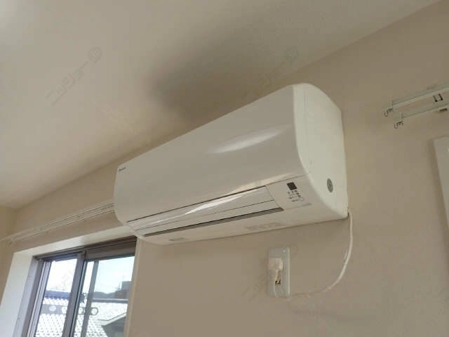 リビングエアコン