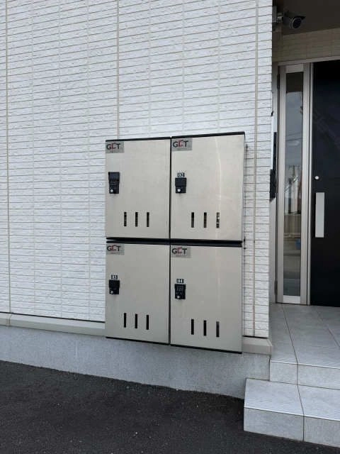 宅配ボックス