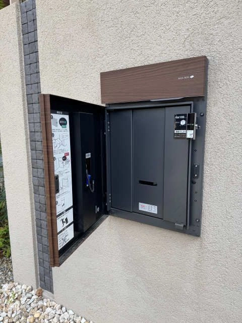 宅配ボックス