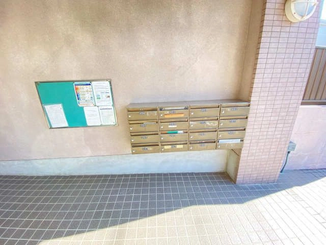 集合ポスト(南館)