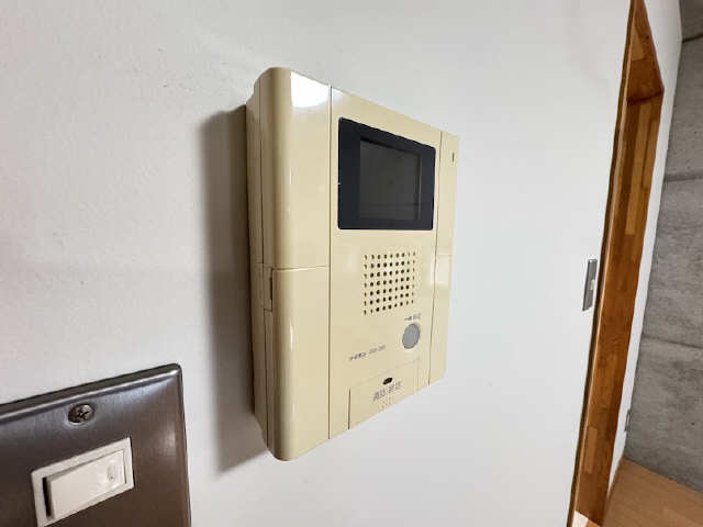 モニター付きインターホン