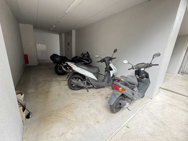 バイク専用置場