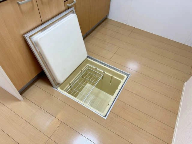 床下収納（キッチン）