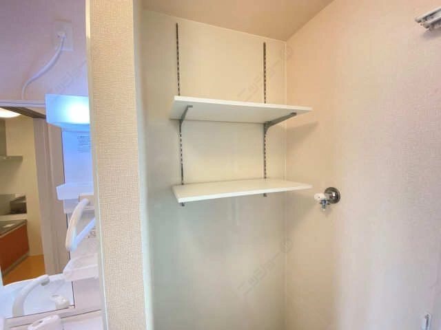 ランドリー可動棚