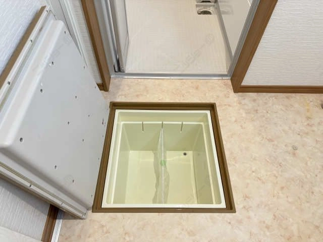 脱衣所床下収納