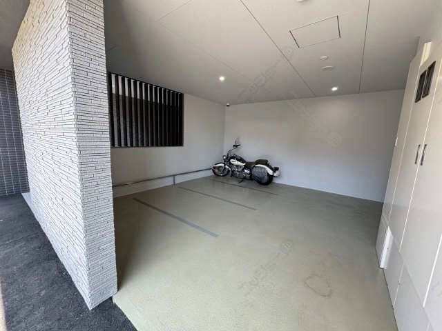 バイク専用駐輪場