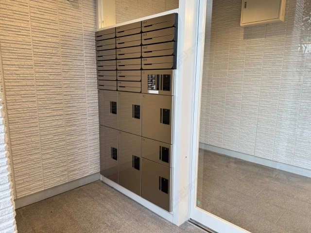 集合ポスト・宅配ボックス