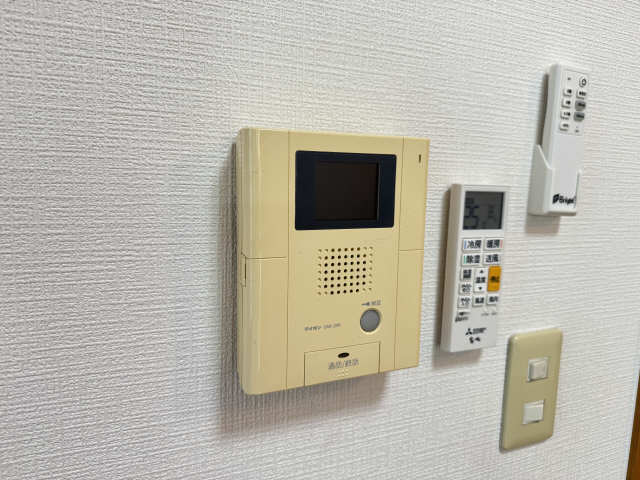 モニター付きインターホン