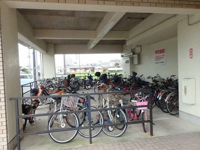 駐輪場