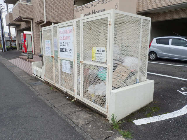 ゴミ置き場