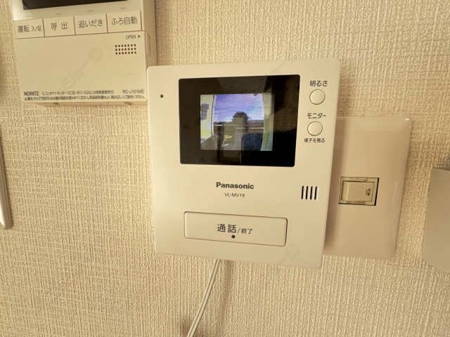 モニター付きインターホン