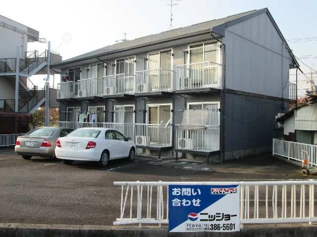 駐車場ベランダ側