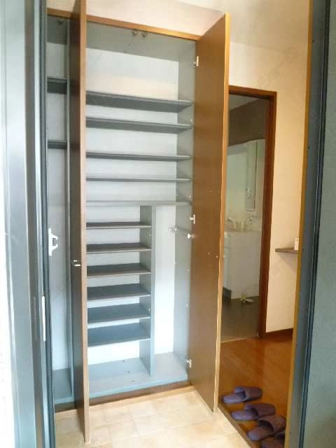 シューズボックス