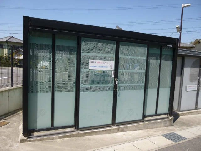 ダストボックス