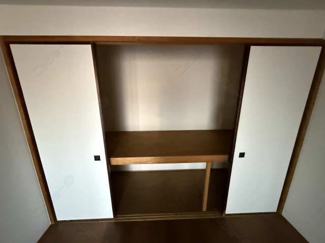 洋室収納