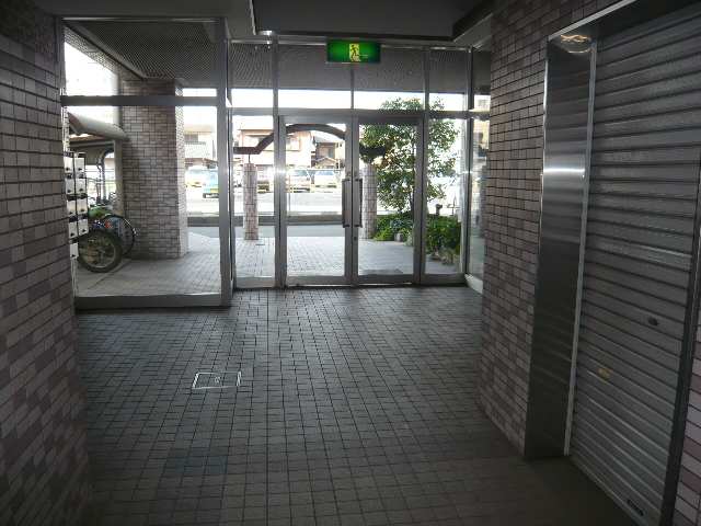 エントランスホール