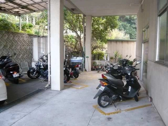 バイク置き場