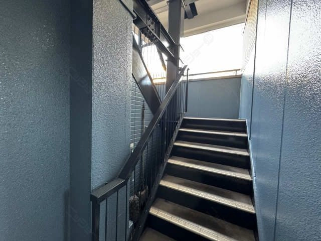 共用階段