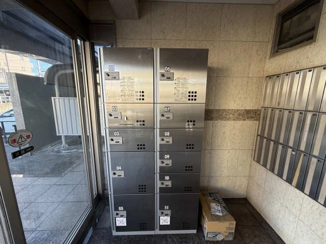 宅配ボックス