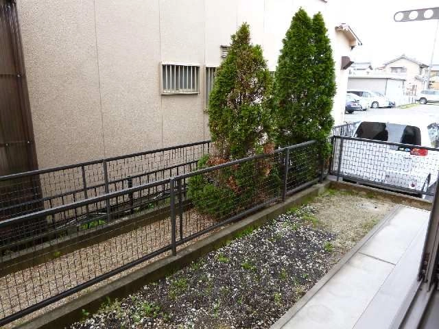 1Ｆ専用庭
